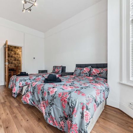 Cozy Wimbledon Apartment 런던 외부 사진